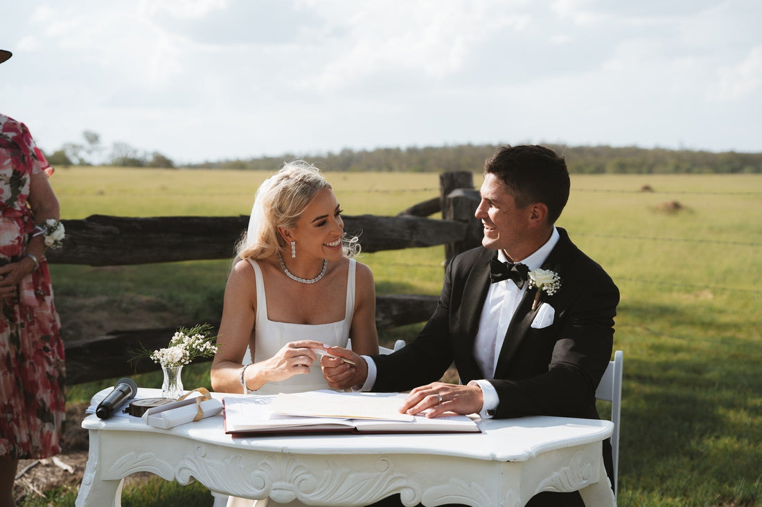 Love Hub: M.J. Bale Romantics: Matt & Alissa